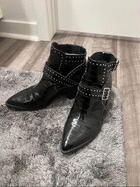 Steve Madden Women’s Black Studded Pointed-Toe Ankle Boots